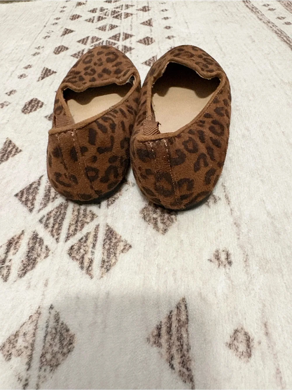 Old Navy cute leopard